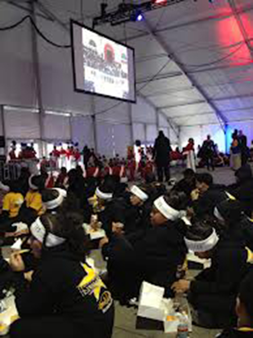 Isiserettes @ 2013 Inaugural Parade waiting for parade to start